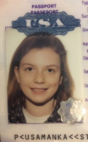 Stephanie Schüttler passport photo