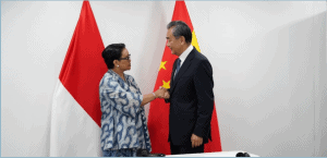 Minister of Foreign Affairs Retno L.P. Marsudi meets Minister of Foreign Affairs of China Wang Yi, in Bangkok, Thailand, Tuesday (30/7). (Photo: PR of Ministry of Foreign Affairs)