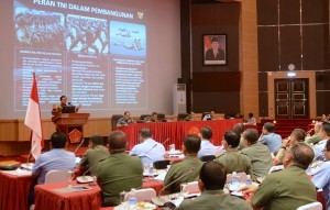 Cabinet Secretary Pramono Anung as Speaker in the 2017 TNIs executives meeting, at the Gatot Subroto Hall, TNI Headquarters Cilangkap, Jakarta. (Photo: PR/Jay)