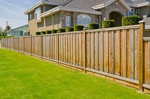 Zaun-Funktionen-tipp-zum-bau Holz, Lattenzaun, Grundstücksgrenze, Holzzaun