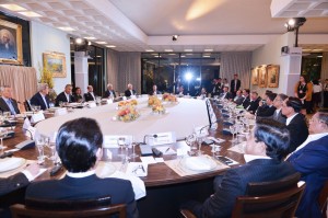 Suasana pertemuan working dinner yang dihadiri Presiden Jokowi di California, Amerika Serikat (Foto:BPMI/Laily)