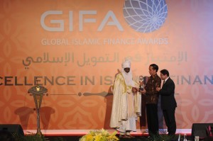President Jokowi received an award in Global Islamic Finance Awards Exellence In Islamic Finance on Thursday (29/9), at Fairmont Hotel, Jakarta