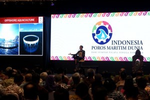 President Jokowi delivers his speech at the opening of the 2017 National Coordination Meeting on Maritime Affairs, at Sasana Kriya, TMII, East Jakarta, Thursday (4/5). (Photo: PR/Oji)