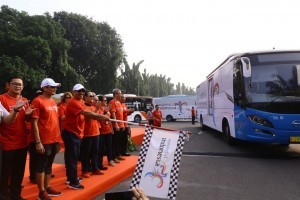 Minister of Tourism Arief Yahya launches Wonderful Indonesia and the 2018 Asian Games buses, at the National Monument Compex, Jakarta, on Thursday (26/7) (Photo: Tourism Ministry PR)