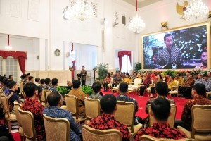 President Jokowi delivers remarks at the Opening of PKH Jamboree, at State Palace, Jakarta, Thursday (13/12). (Photo: Jay/PR)