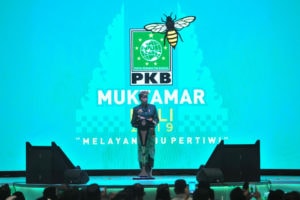 Presiden Jokowi memberikan sambutan pada pembukaan Muktamar PKB 2019, di The Westin Resort Nusa Dua, Kabupaten Badung, Bali, Selasa (20/8) malam. (Foto: JAY/Humas)