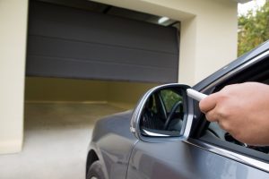 garage-tor-oeffnen-tipp-zum-bau Tipp zum Bau erklärt die verschiedenen Torarten.