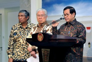 Cabinet Secretary Pramono Anung delivers a press statement after a Limited Meeting, at the Presidential Office, Jakarta, Wednesday (31/1) afternoon (Photo: PR/ JAY)