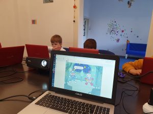 curs-programare-copii-cu-iotesa-kids-la-discovery-smart-kids-club-timisoara-aventura-spatiala2