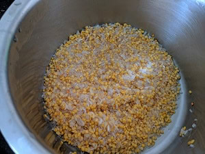 Soaking the Dal and rice for ven pongal