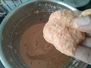Thick consistency of adai batter