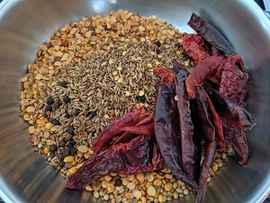 Roasted dal for rasam podi recipe