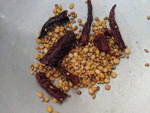Ingredients for the coconut gravy