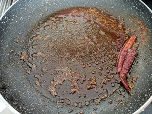 Final tempering for dal palak recipe
