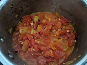 Cooking the tomatoes