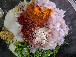 ingredients for tomato omelette