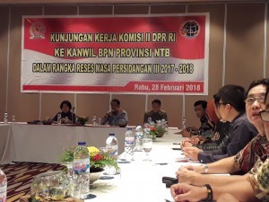 The meeting of Commission II of the House of Representatives with Regional Office of National Land Agency of West Nusa Tenggara, in Senggigi Beach Resort, West Lombok, Wednesday (28/2) (Photo: PR/ Edi)