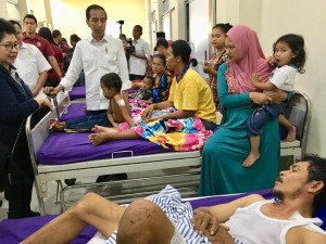 President Jokowi on his visits at the dr. H. Bob Bazar Regional General Hospital in Kalianda District, South Lampung Regency, Wednesday (2/1). (Photo by: Bureau of Press, Media and Information).