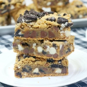 Loaded Oreo Blondies