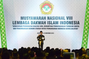 Presiden Jokowi saat bersilaturahim sekaligus menghadiri Musyawarah Nasional VIII Lembaga Dakwah Islam Indonesia (LDII) Tahun 2016, Rabu (9/11).