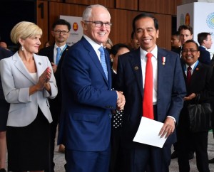 Presiden Jokowi dan PM Turnbull dalam Outstanding Youth for The World (OYTW) di Exhibition Hall, International Convention Centre, Sydney, Sabtu (17/3). (Foto: BPMI)