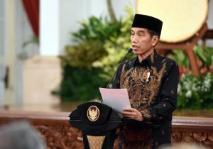 President Jokowi delivers his remarks during the National Commemoration of 1439 H / 2018 A.D Nuzulul Quran at the State Palace, Jakarta, Monday (4/6). (Photo by: Jay/ Public Relations Division of Cabinet Secretariat).