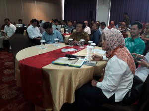 Para peserta pertemuan Bakohumas Tematik yang digelar Kementerian ESDM, di Hotel 101, Bogor, Jabar, Kamis (5/7) pagi. (Foto: Edi N./Humas)