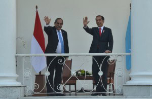 Presiden Jokowi dalam konferensi pers bersama Presiden Federasi Serikat Mikronesia, Peter Christian, di ruang Garuda, Istana Kepreidenan Bogor, Jawa Barat, Rabu (18/7). (Foto: Humas/Jay)