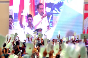 President Jokowi attends the distribution of land certificates at Jababeka Convention Center, North Cikarang district, Bekasi, West Java, Friday (25/1). Photo by: Rahmat/PR.