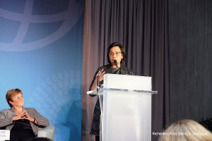 Menkeu saat hadir pada forum IMF di Washington D.C, Jumat, (12/04) waktu setempat. (Foto: Kemenkeu).