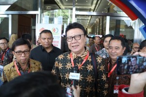 Minister of Home Affairs Tjahjo Kumolo meets reporters after attending the opening of the 2019 Indonesia Development Forum at the Assembly Hall, Jakarta Convention Center (JCC), Jakarta, Monday (22/7). (Photo by: Puspen Kemendagri)