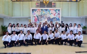 Cabinet Secretary and Deputy Cabinet Secretary pose for a group photo with state apparatus of Cabinet Secretariat. (Photo by: Cabinet Secretariat PR Documentation)