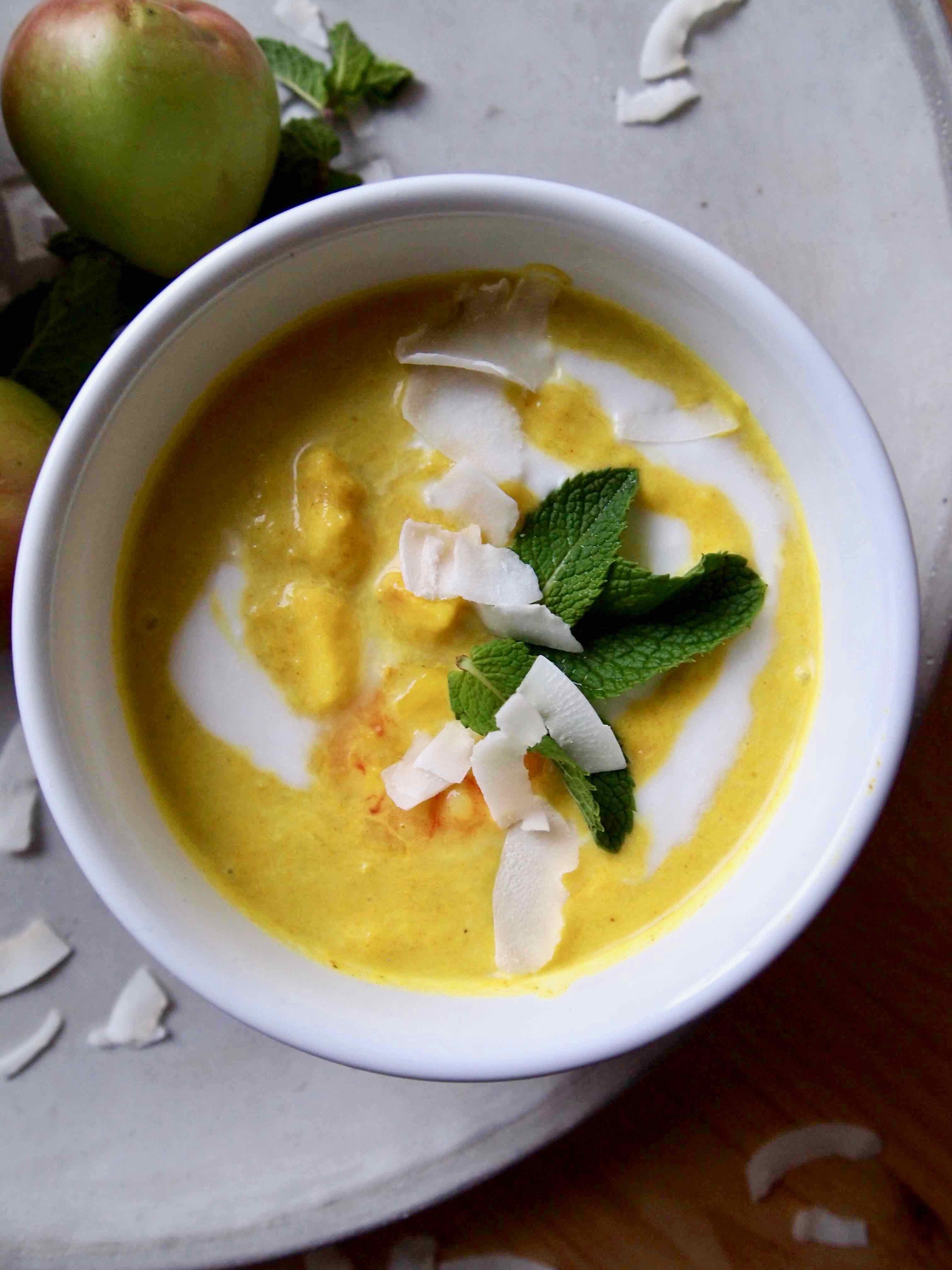 Apfel-Curry-Suppe
