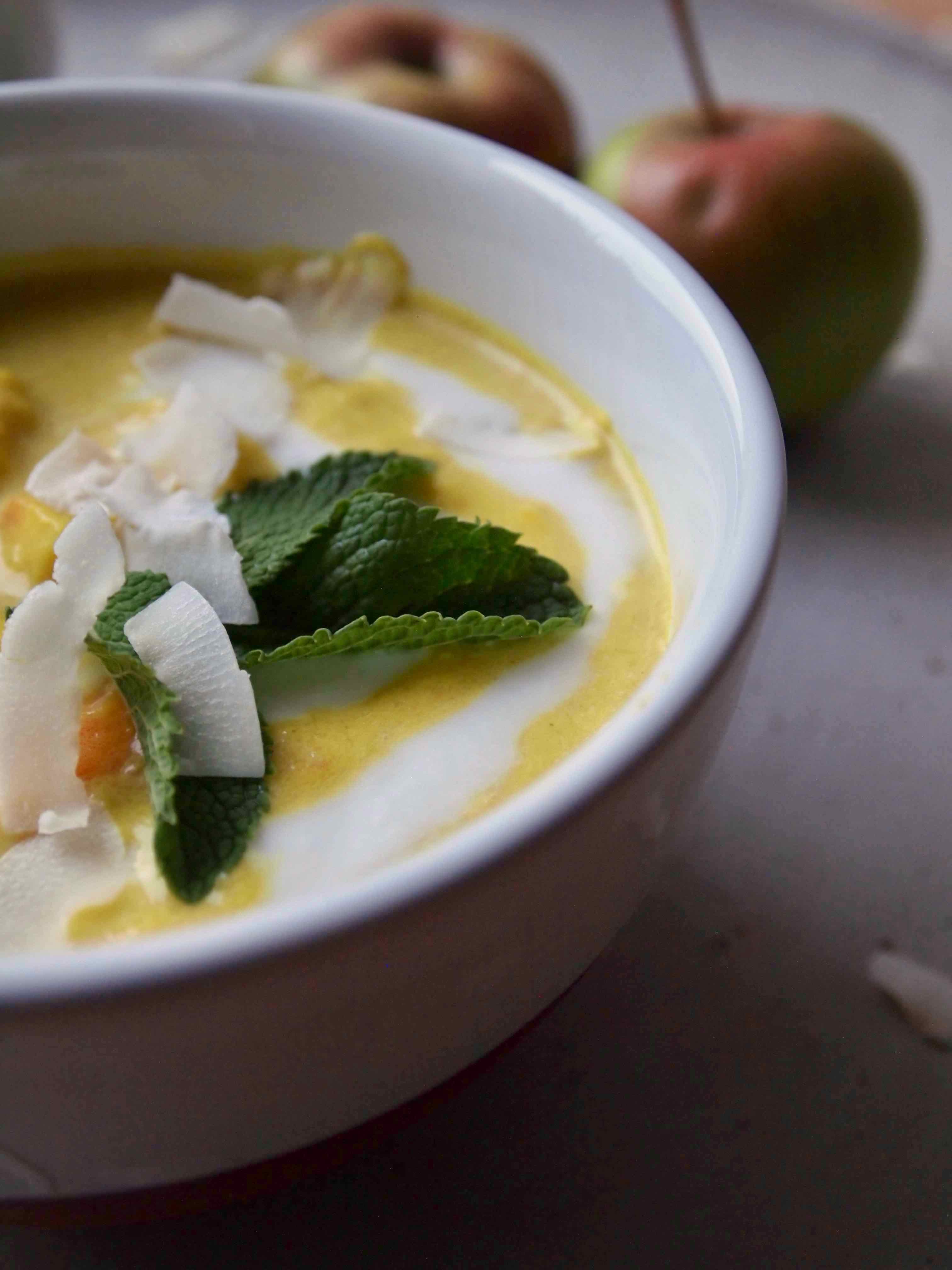 Apfel-Curry-Suppe