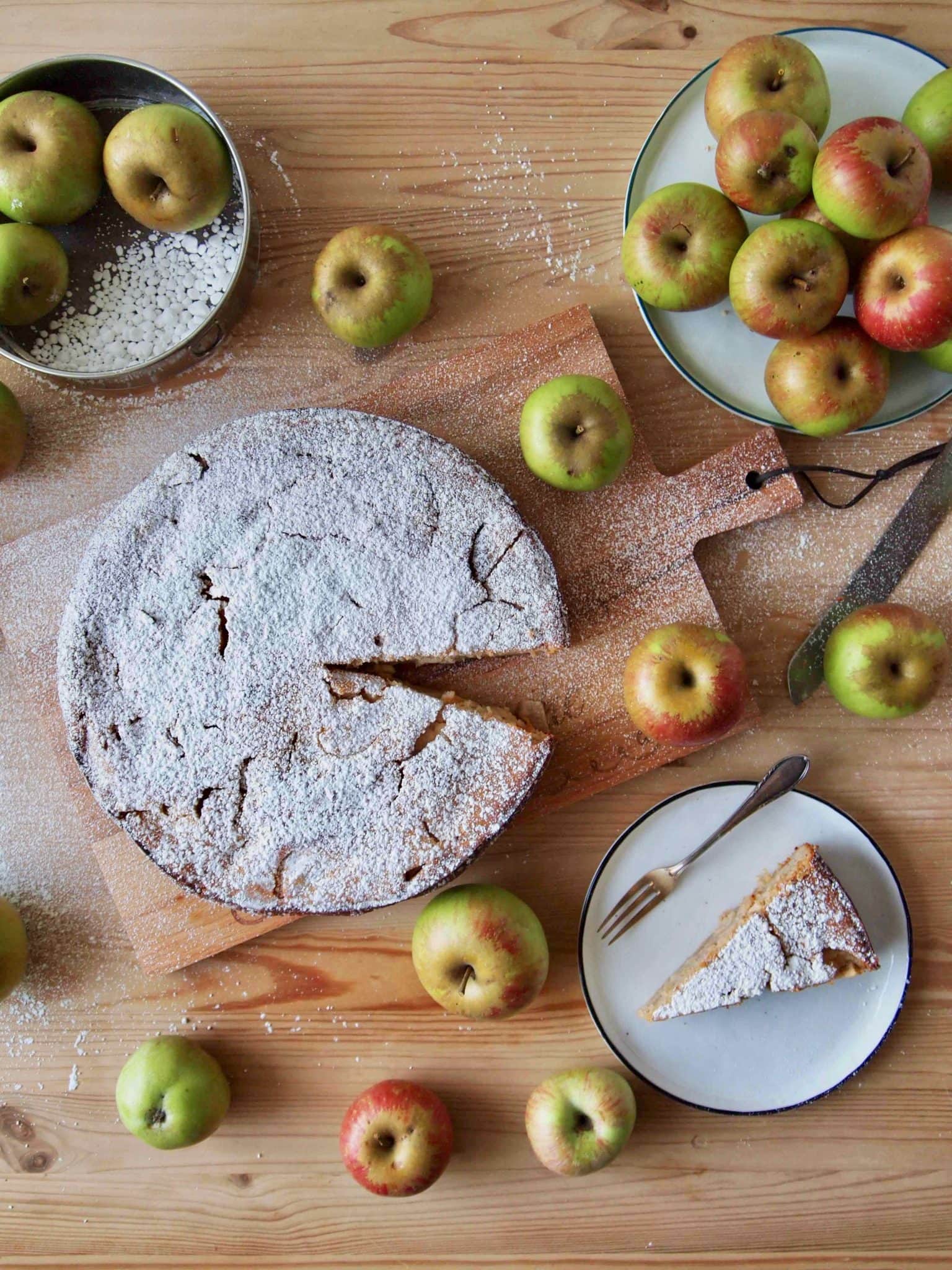 Apfel-Grieß-Kuchen