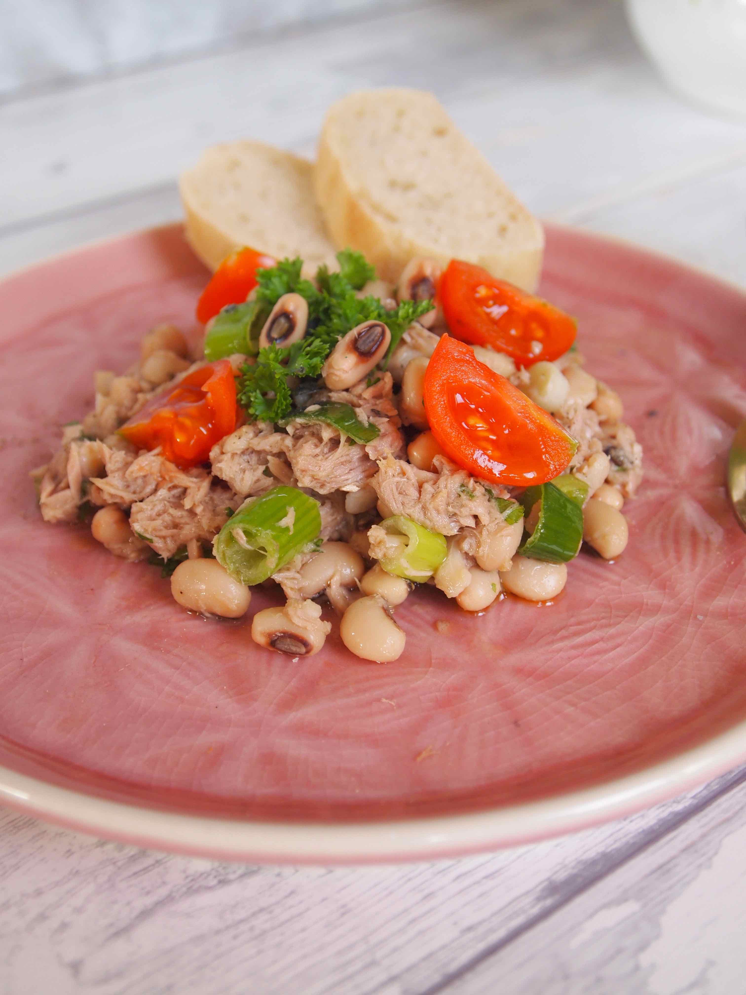 Portugiesischer Augenbohnensalat -Salada de Feijao