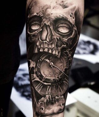 tatuajes-de-calaveras-con-reloj