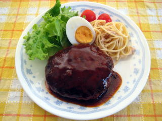 こってりした煮込みハンバーグ(にんにく入り)