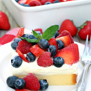 No Bake Berries and Cream Cake
