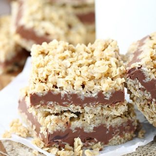 No Bake Chocolate Peanut Butter Oat Bars