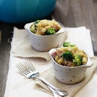 Cheesy Broccoli and Ham Rotini