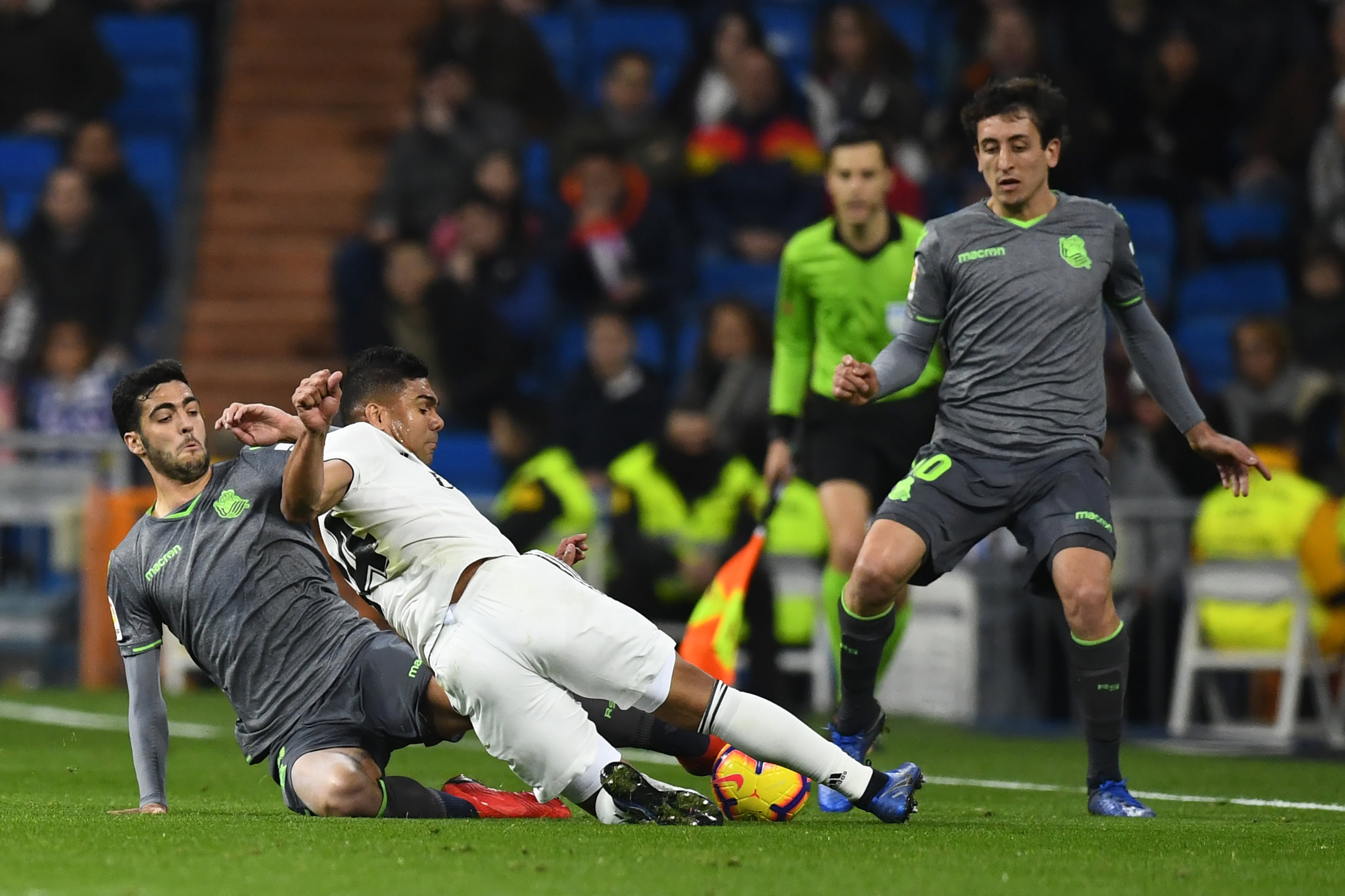 Mikel Merino (L) not a target for Barcelona anymore (Photo by GABRIEL BOUYS/AFP/Getty Images)