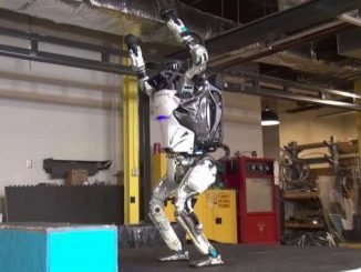 Boston Dynamics навчили людиноподібного робота робити сальто