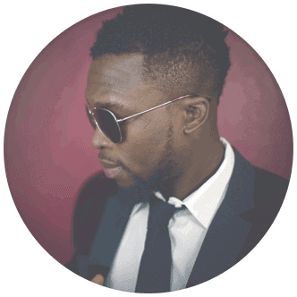 integration_who_2 Photo man in a tie and jacket with sunglasses