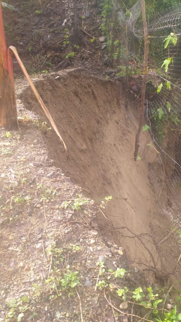 Cuatro casas en riesgo de colapsar en zona rural de Guachaca 30 Cuatro casas en riesgo de colapsar en zona rural de Guachaca - Noticias de Colombia