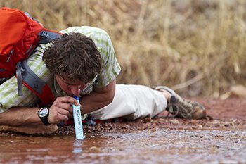 lifestraw safe drinking water from contaminated streams rivers