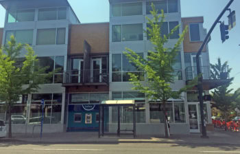 Hawthorne Branch Exterior