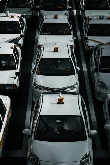 why are taxis so expensive in japan