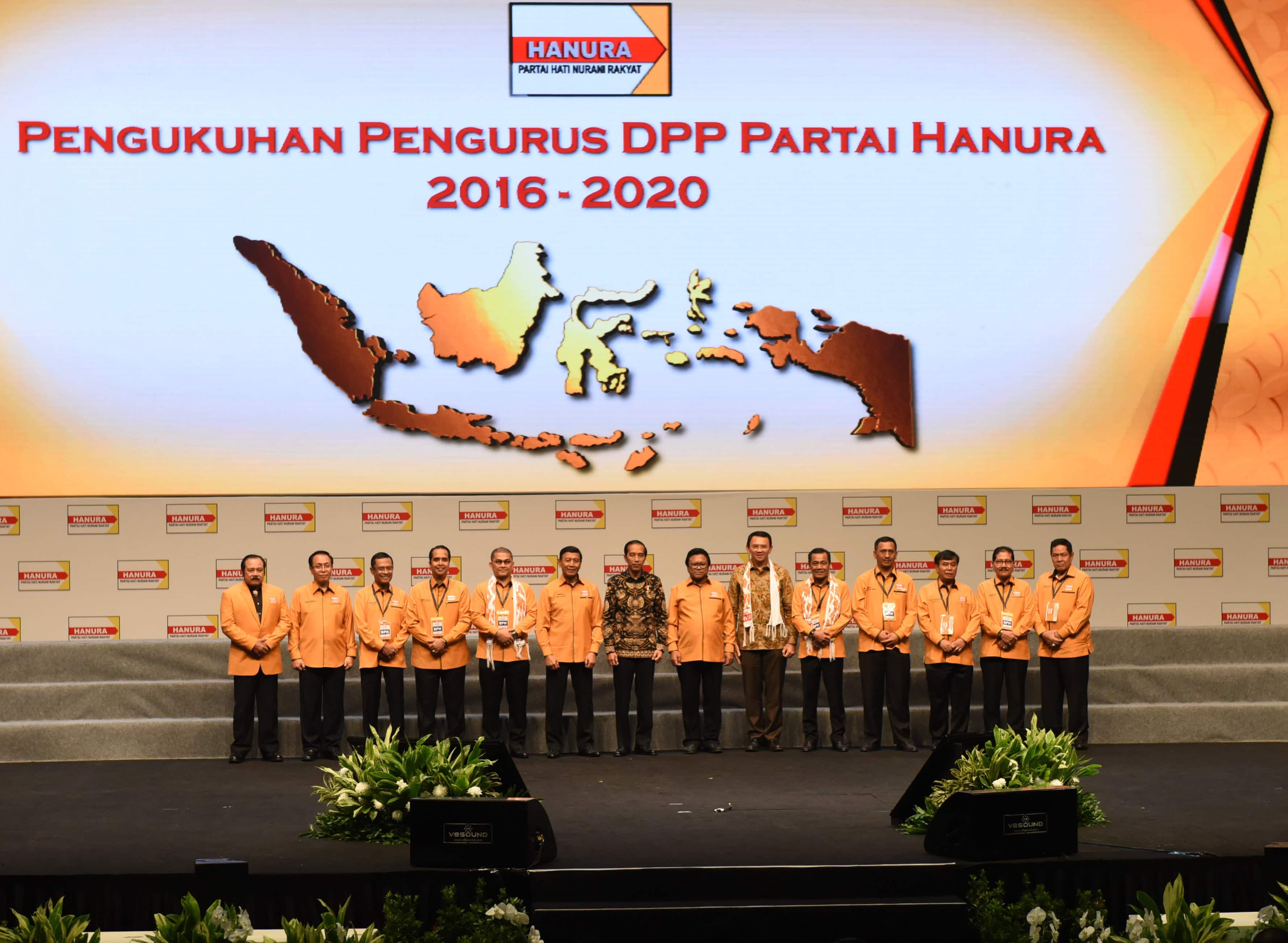 President Jokowi and Jakarta Governor Basuki Tjahaja Purnama take a group photo with the officials of Central Executive Board (DPP) of Hanura Party during the Inauguration of DPP Hanura Party on Wednesday (22/2), at the Sentul International Convention Center (SICC), Bogor, West Java