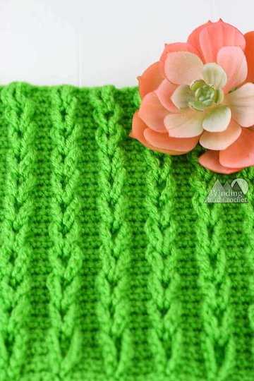 Learn to create raised crochet cables without post stitches. The Chain Cable stitch is a great alternative to the traditional crochet cables. Left and right handed video tutorial available. #crochetstitch #crochettutorial